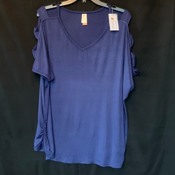 NWT Navy Short Sleeve Cutout Cold Shoulder Tunic - Picture 3 of 3